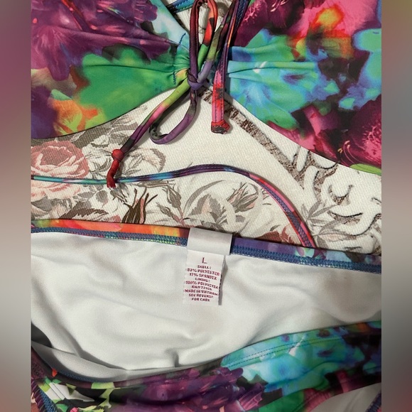 NWT Candies Juniors Multi Colorful Floral Bikini - Size XL Top & L Bottom - Picture 3 of 9